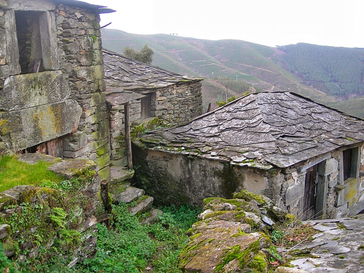 aldeias à venda em Portugal