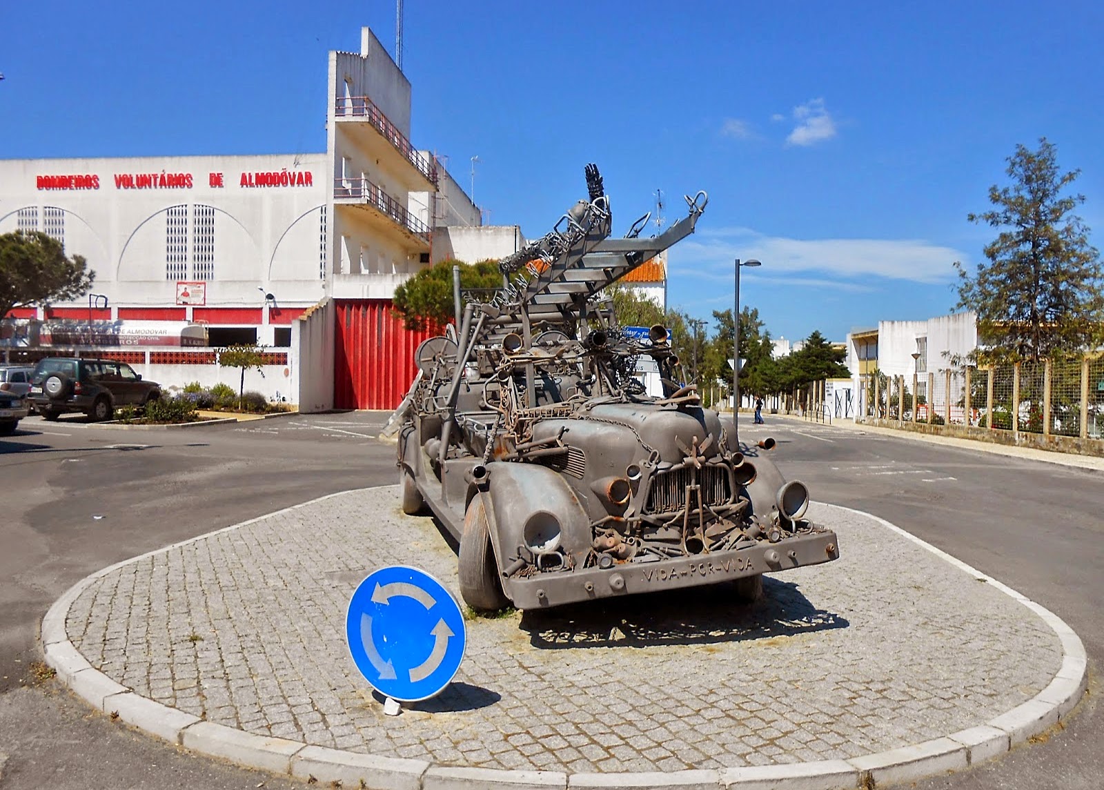 Rotunda dos bombeiros - Almodôvar 