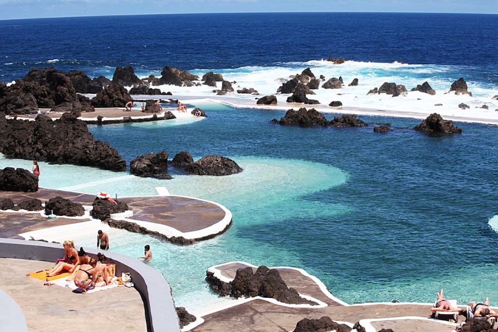 Piscinas Naturais do porto Moniz