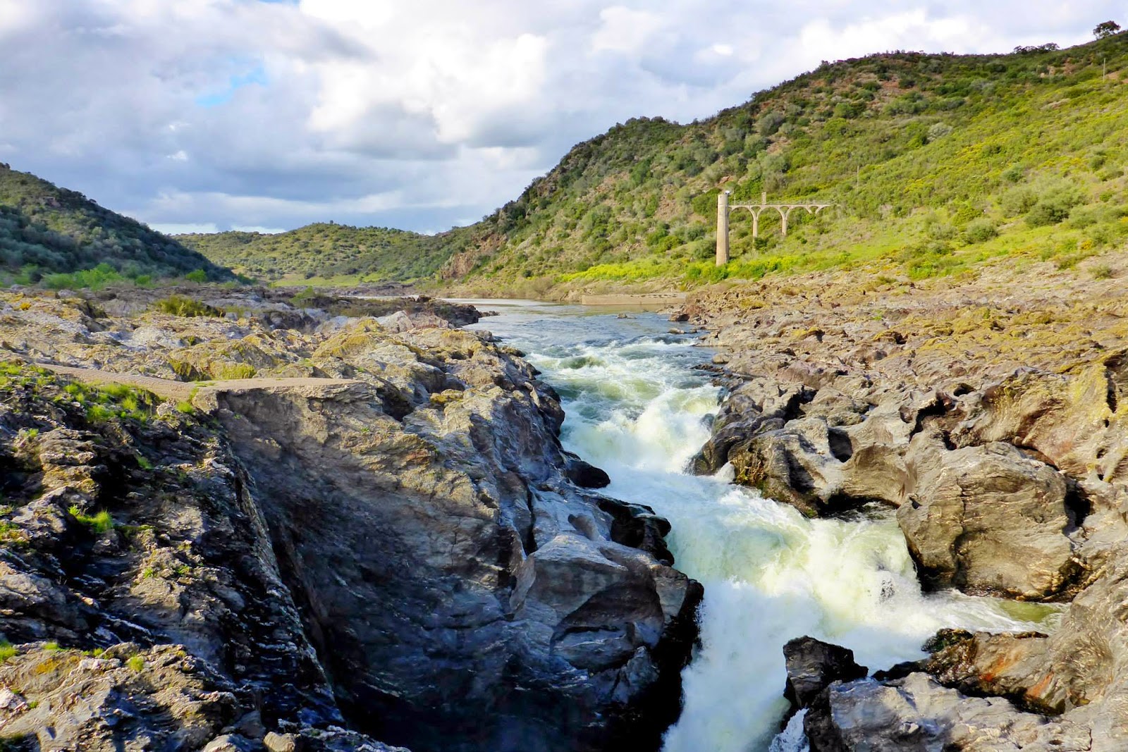 Cascata do Pulo do Lobo