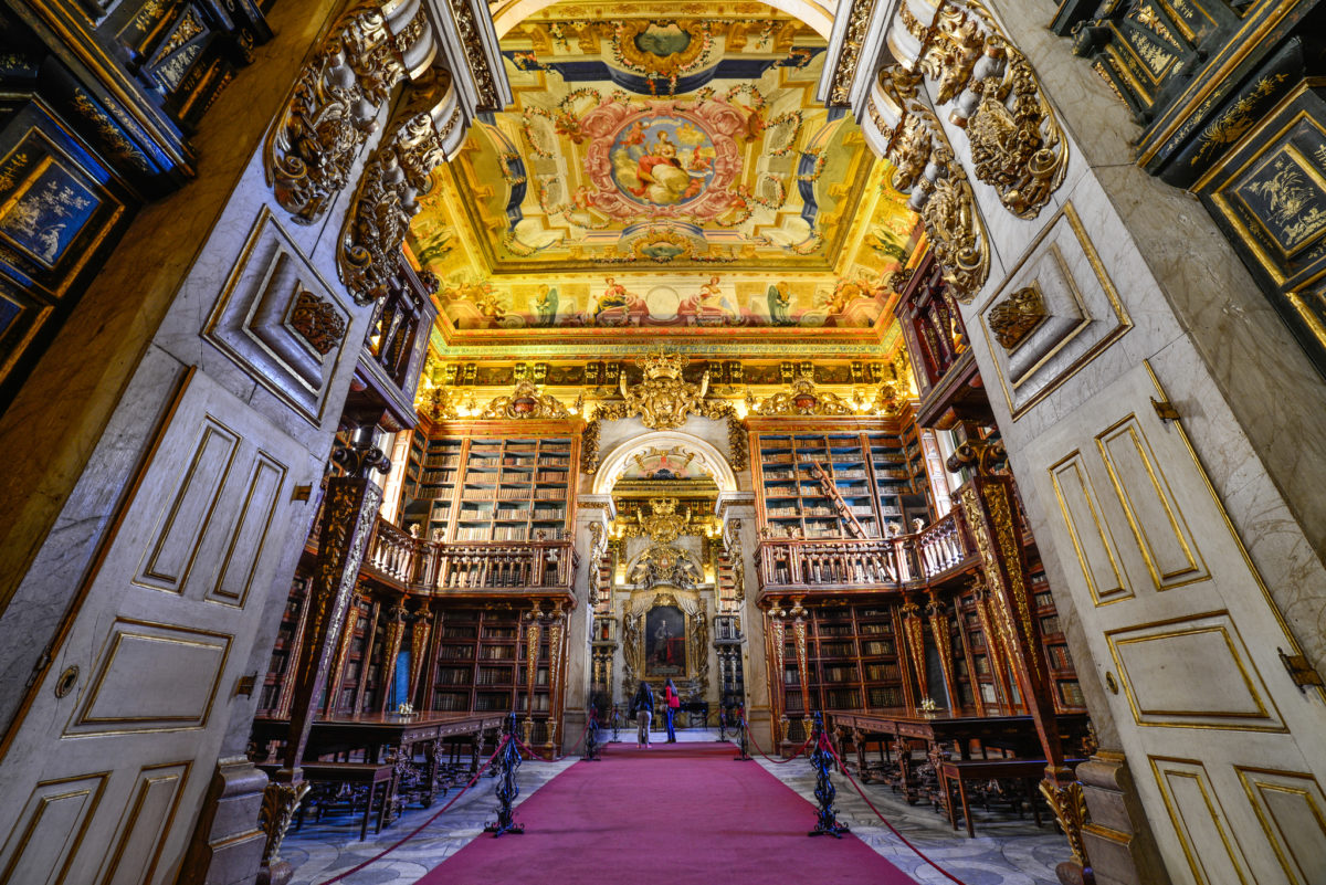 biblioteca mais bonita de Portugal