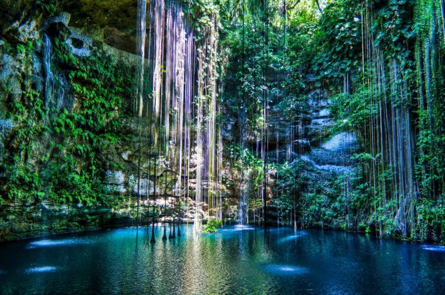 Cenote Ik Kil, México