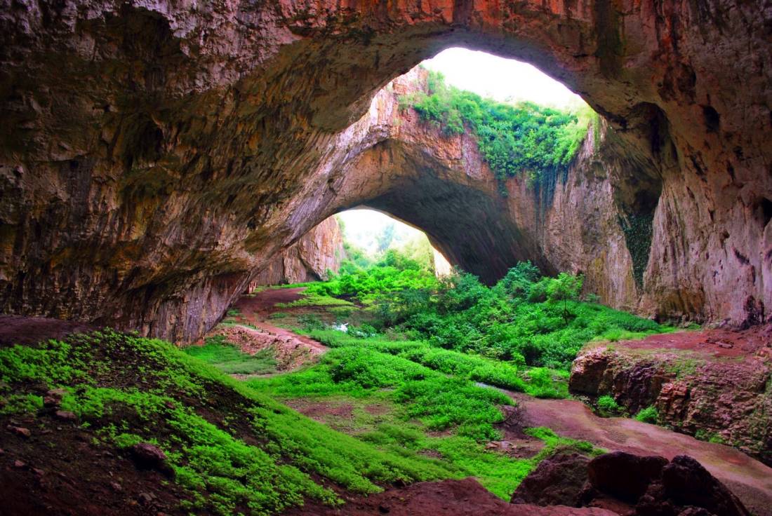 Devetashka Cave, Bulgária