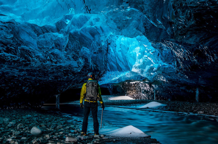 Crystal Cave, Islândia