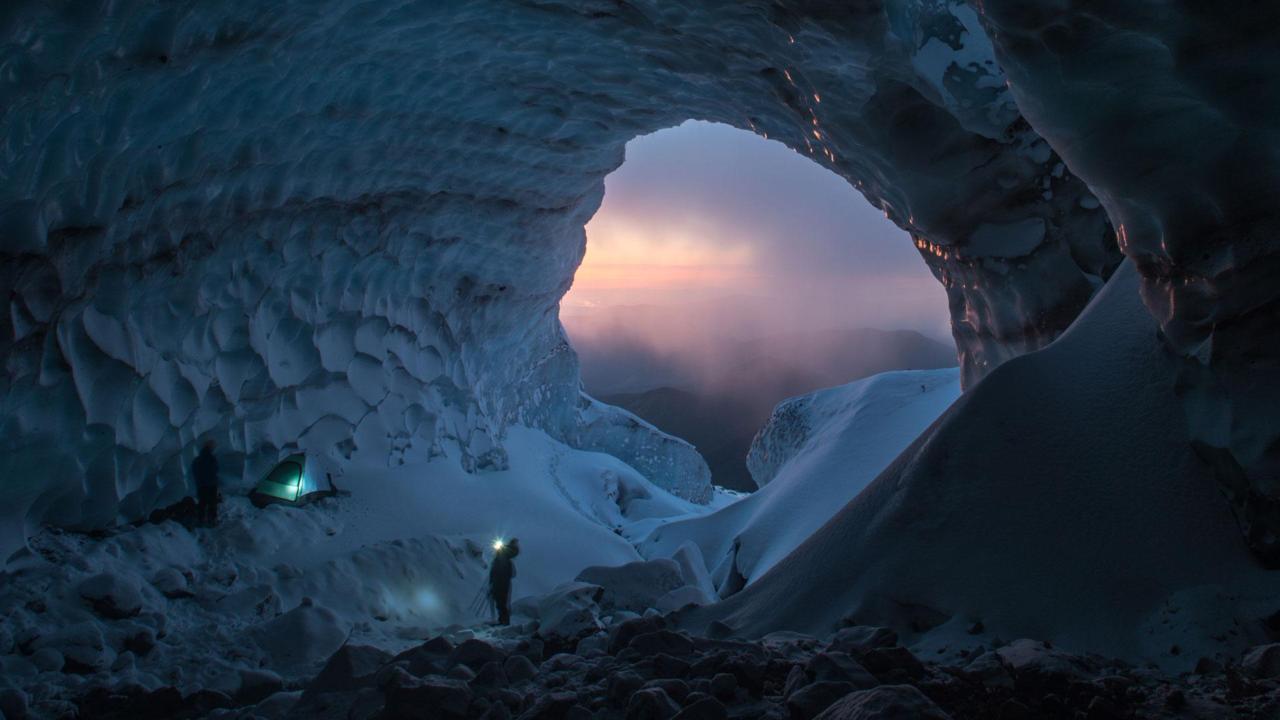 Sandy Glacier Caves, Oregon, EUA