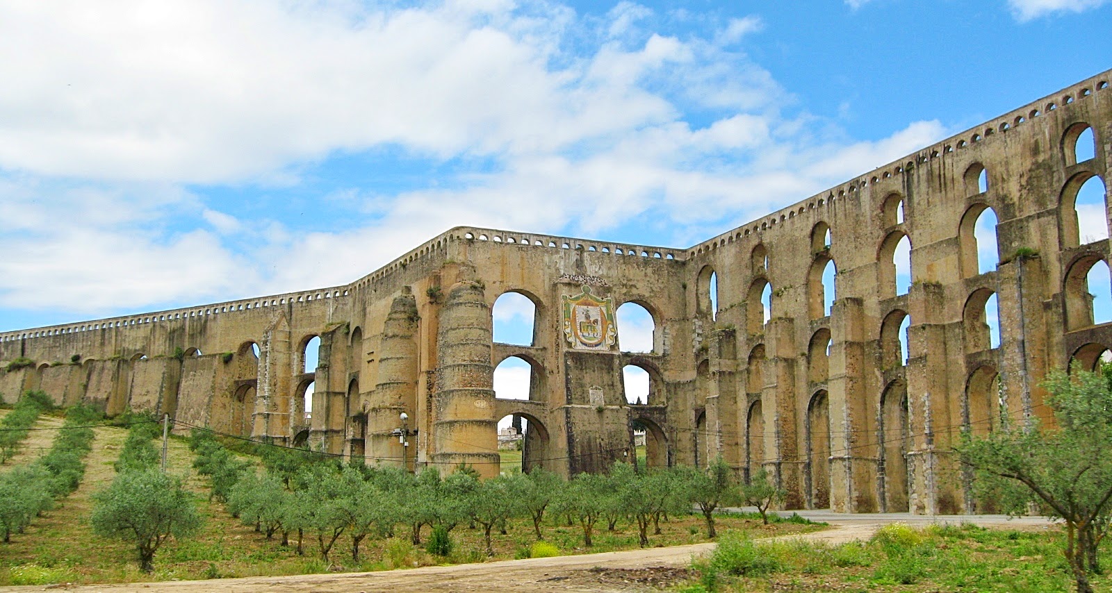 Aqueduto da Amoreira