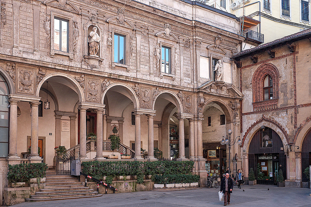 Piazza dei Mercanti