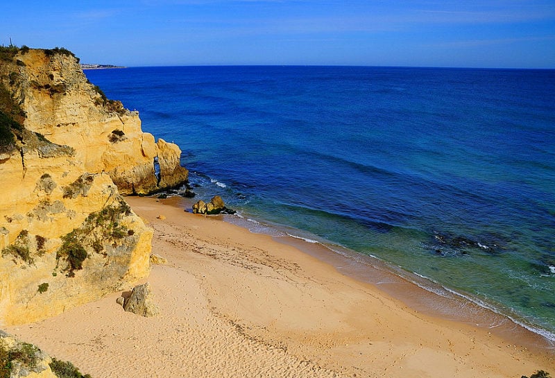 Praia dos Beijinhos