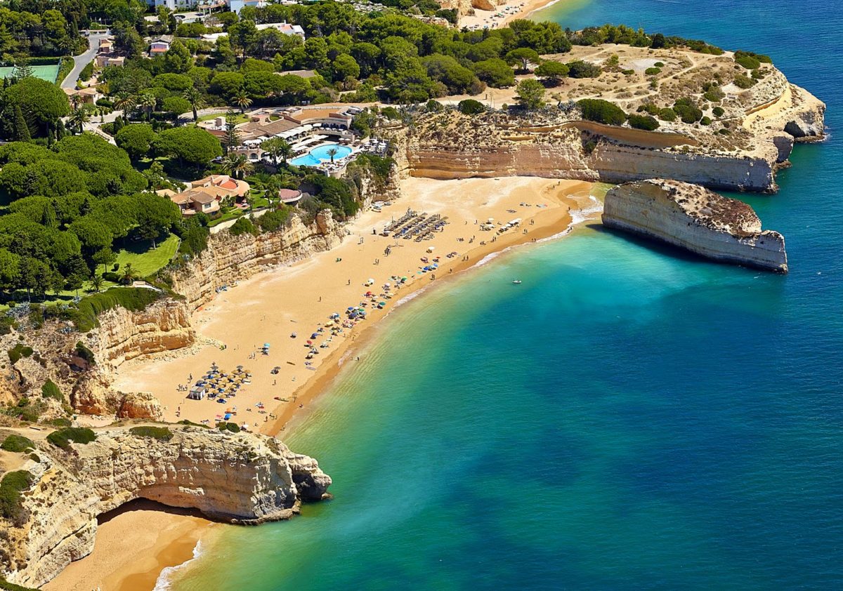 Praia da Cova Redonda