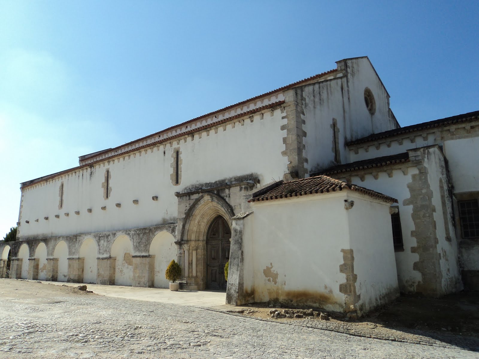 Convento de Santa Maria de Almoster