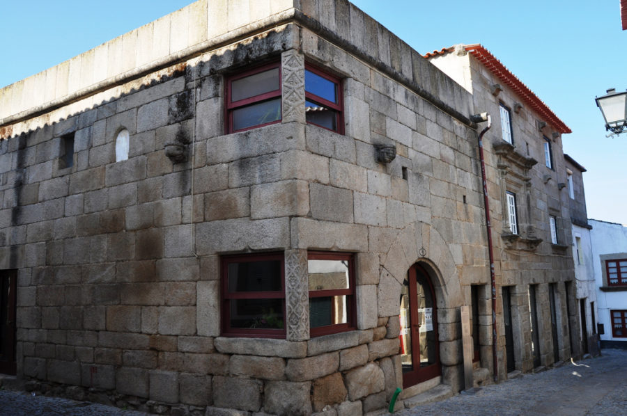 Casa das Quatro Esquinas