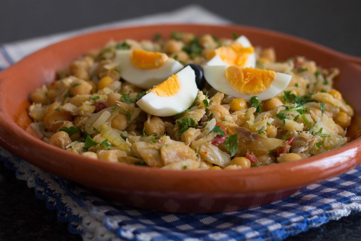 Meia Desfeita (Desfeita de Bacalhau com grão)