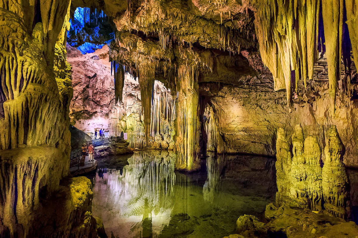 Gruta de Neptuno