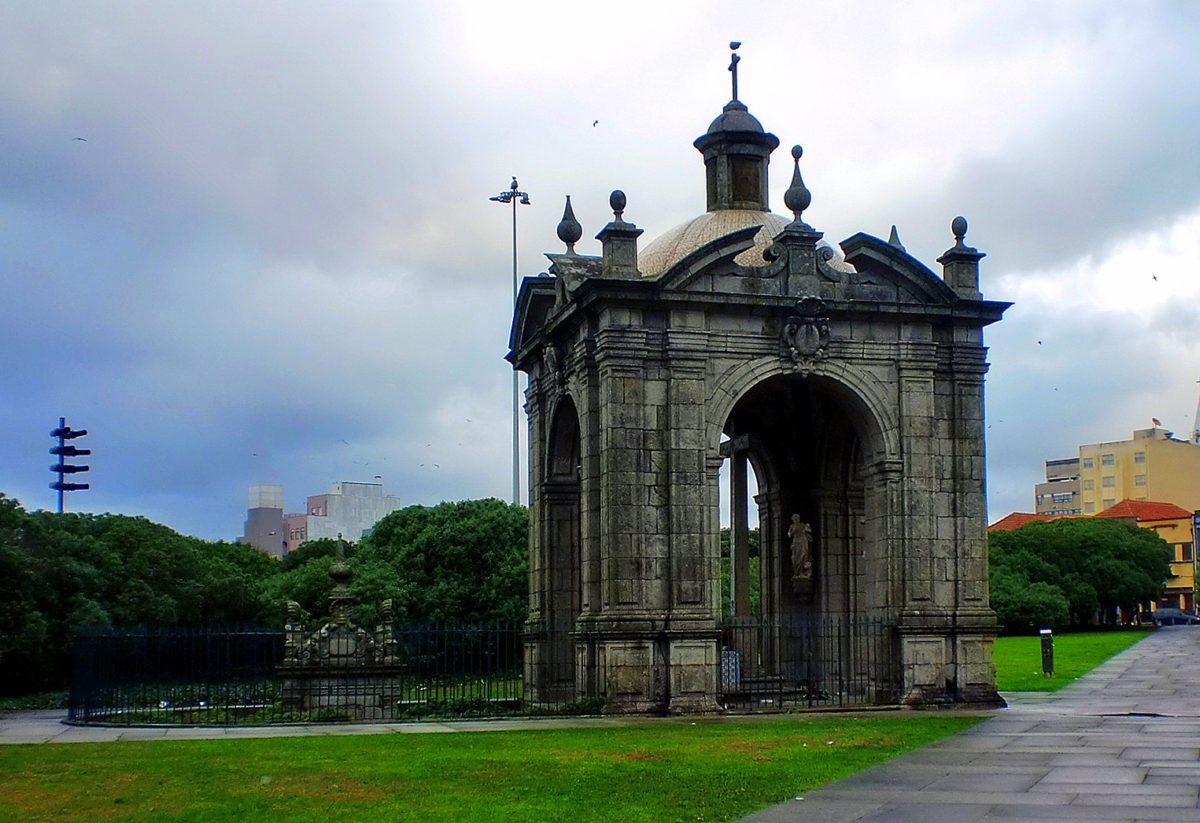 Monumento ao Senhor do Padrão