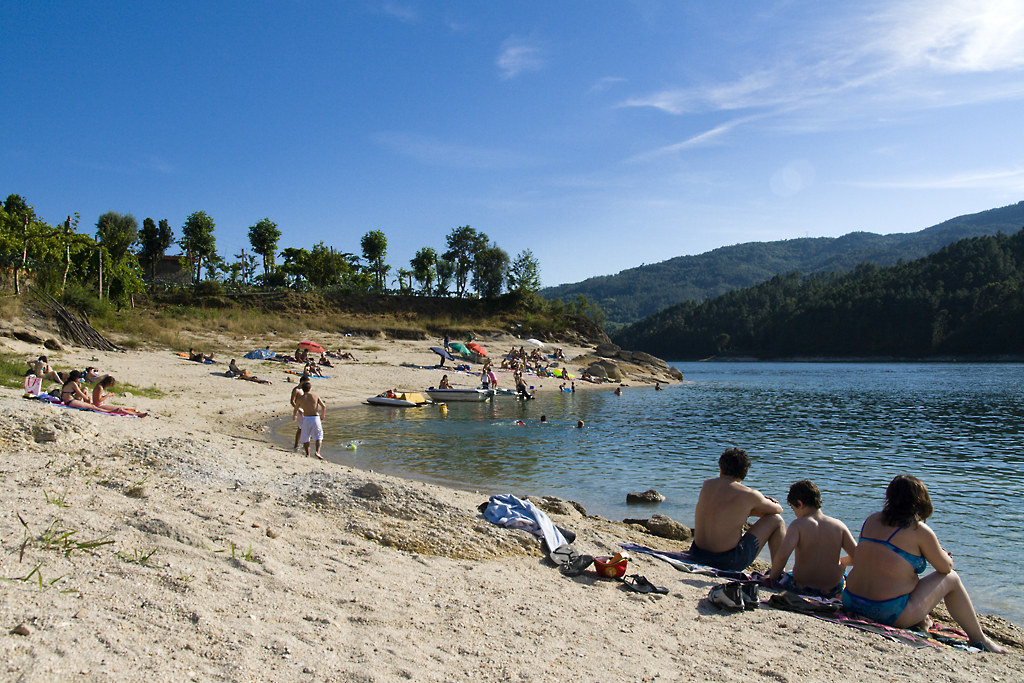 Praia fluvial da Albufeira do Gerês