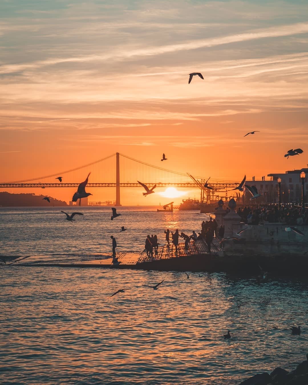 pôr do sol em Lisboa