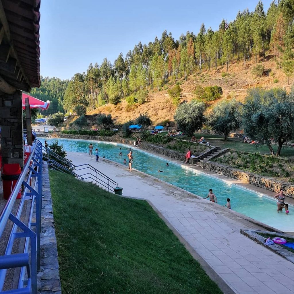 Praia fluvial de Cardigos