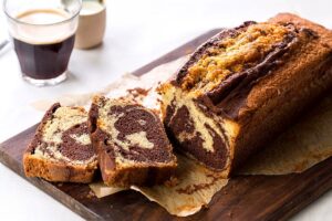 Bolo de limão e chocolate