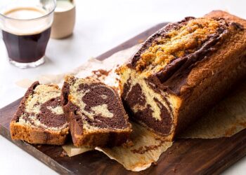 Bolo de limão e chocolate