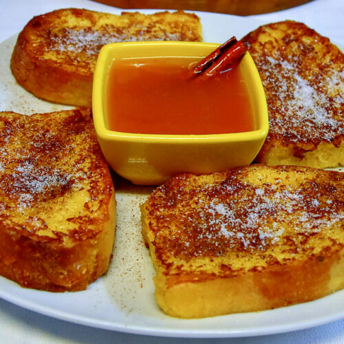 Rabanadas com calda de laranja