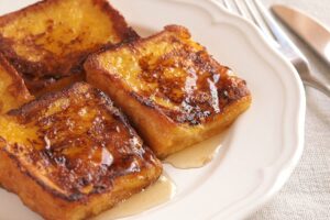 Rabanadas no forno com leite condensado