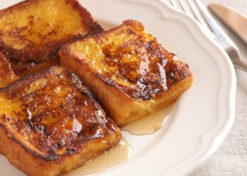 Rabanadas no forno com leite condensado