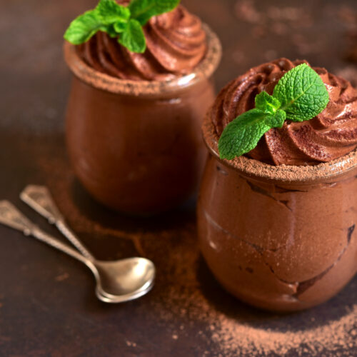 Mousse de chocolate com leite condensado