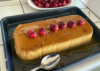 Pudim de leite condensado cozido