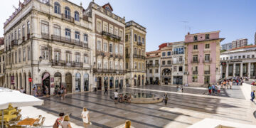 praças mais bonitas de portugal