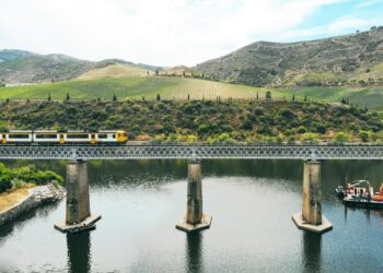 viagens de comboio mais bonitas de portugal