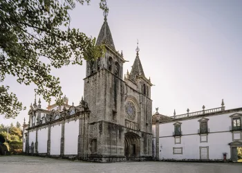 Mosteiro de Santa Maria do Pombeiro