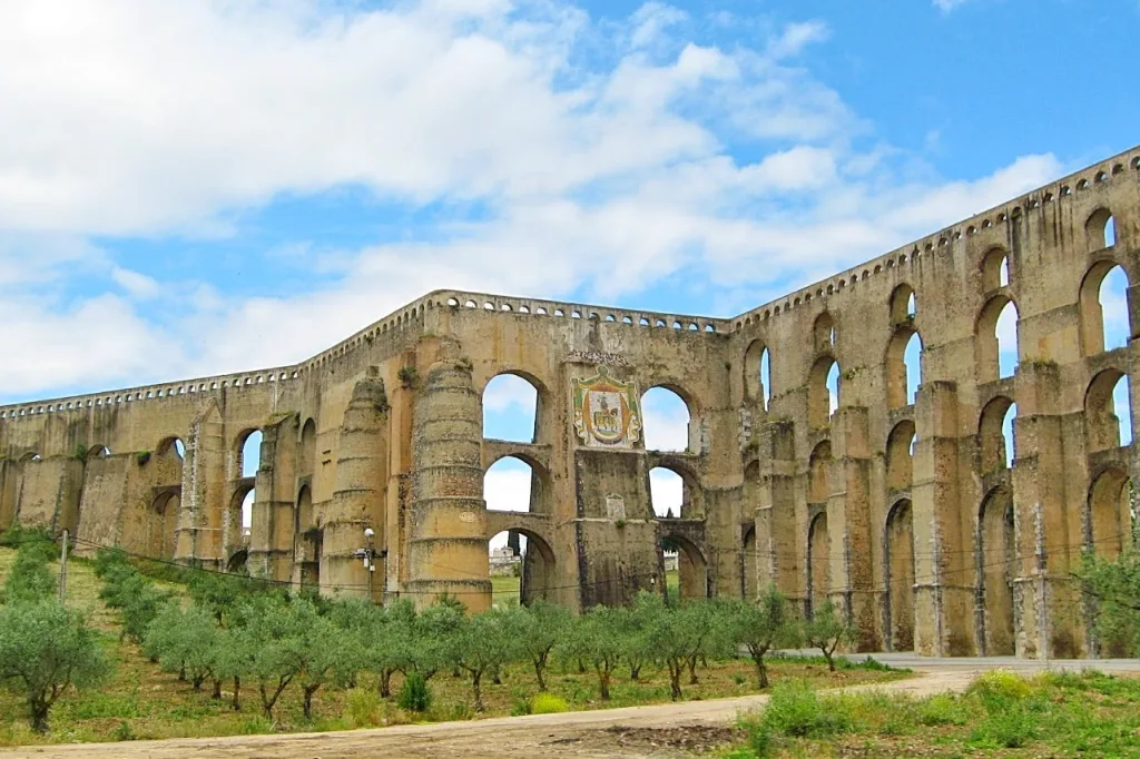 Aqueduto da Amoreira