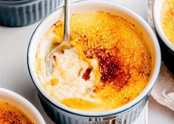 Leite creme à moda antiga