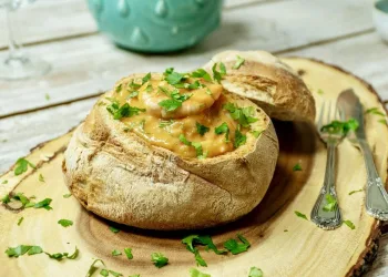 Açorda de camarão no pão