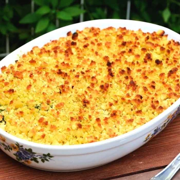 Bacalhau com broa no forno