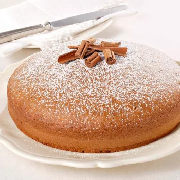 Bolo de canela e erva doce