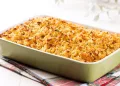 Bacalhau desfiado com broa