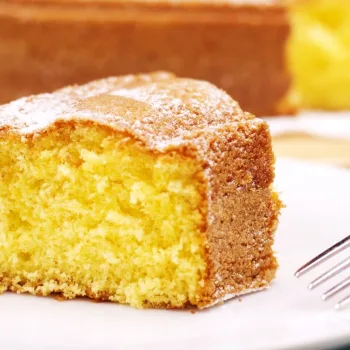 Bolo de iogurte e laranja