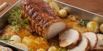 Lombo de porco assado no forno à Portuguesa