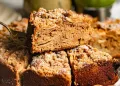 Bolo de maçã e nozes húmido e fofinho
