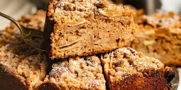Bolo de maçã e nozes húmido e fofinho