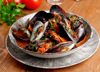 Mexilhões à Espanhola