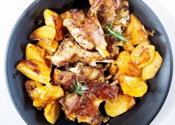 Cabrito assado no forno à padeiro