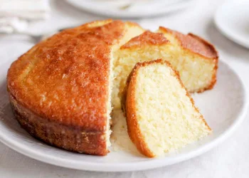 Bolo de limão e coco
