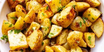 Batatas assadas no forno com alecrim