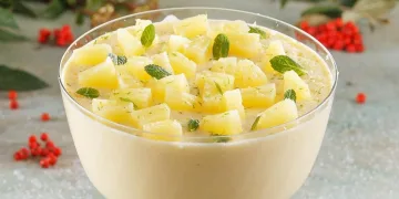 Mousse cremosa de ananás