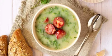 Caldo verde à moda do Minho