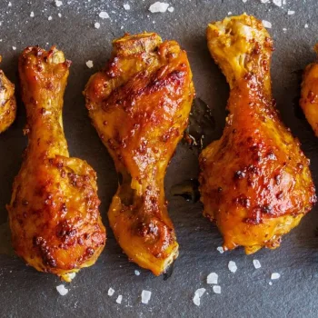 Pernas de frango no forno estaladiças