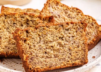 Bolo de banana e aveia