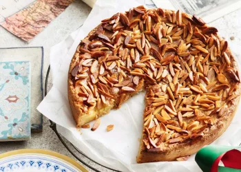Tarte de amêndoa caramelizada